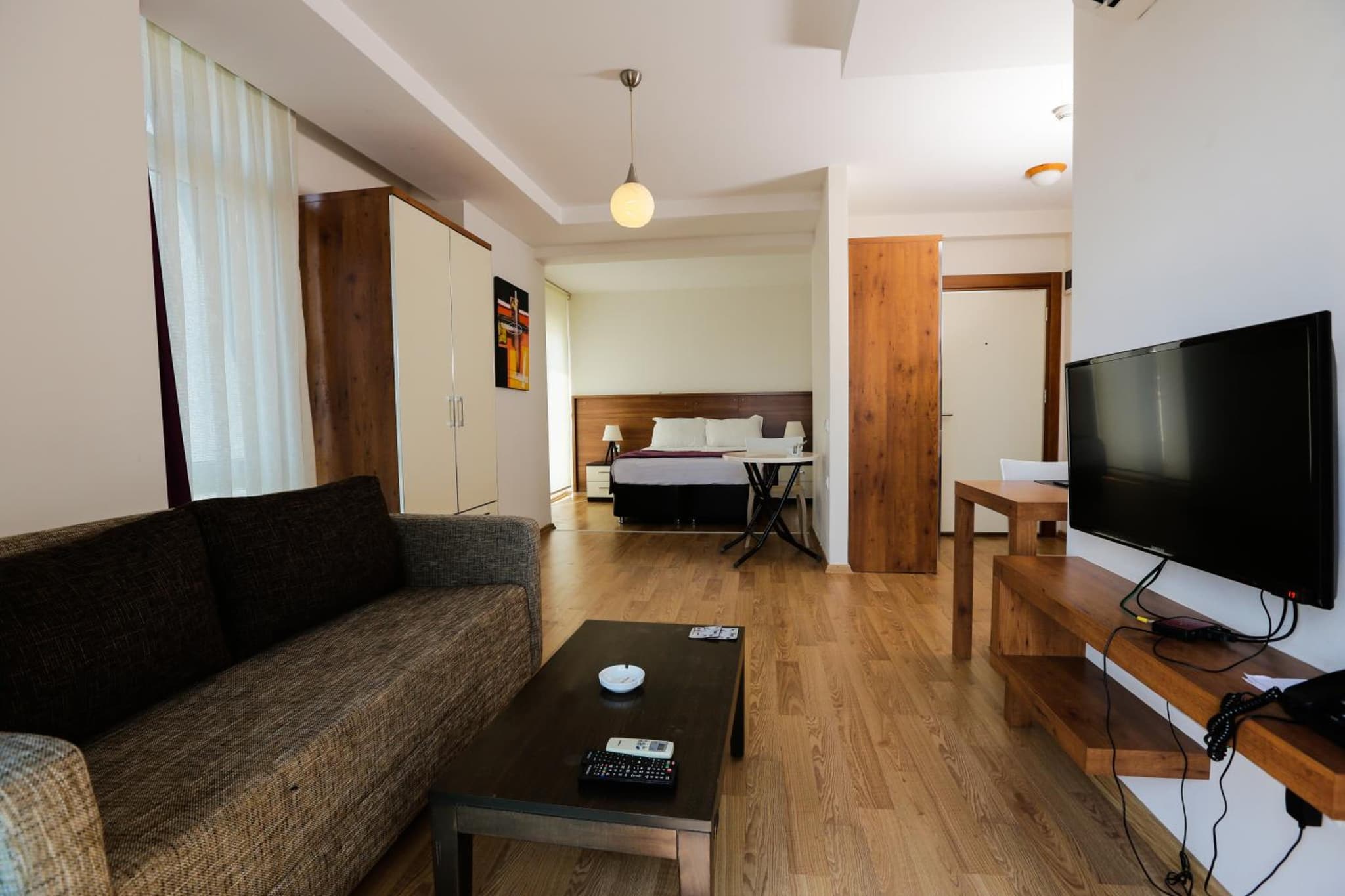 Upart Home - Image 3