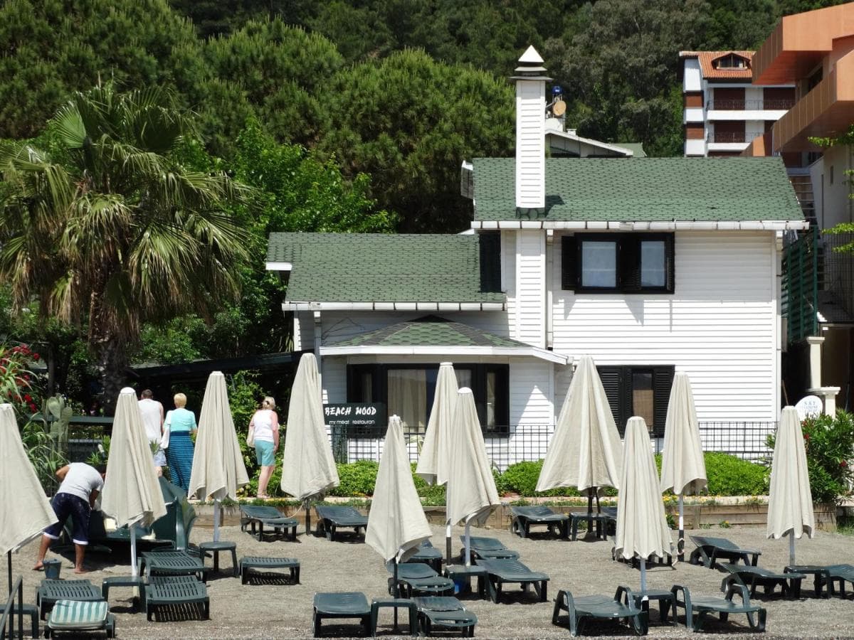 Beachwood Villas - Image 1