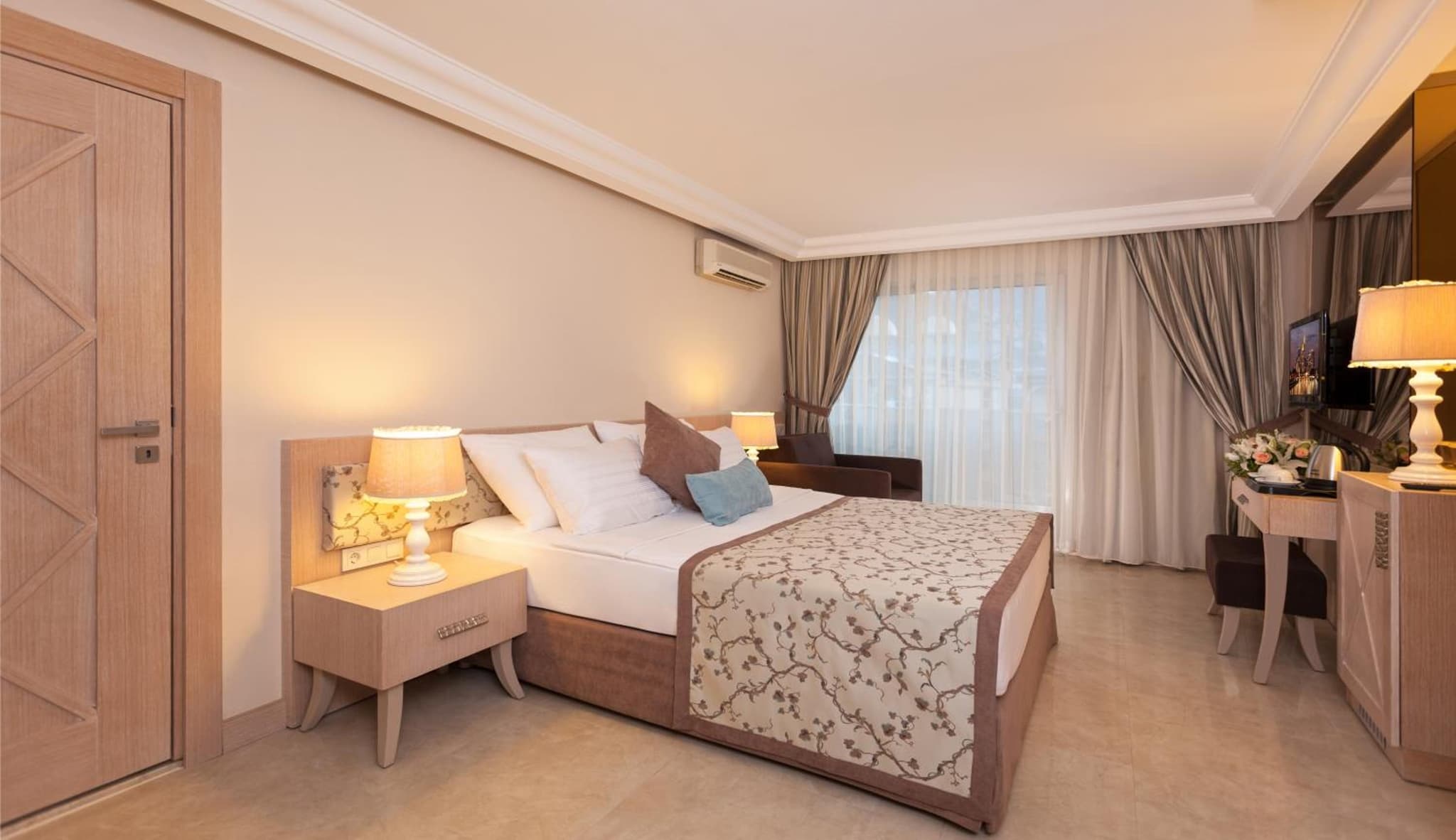 Xperia Saray Beach Hotel - Image 3