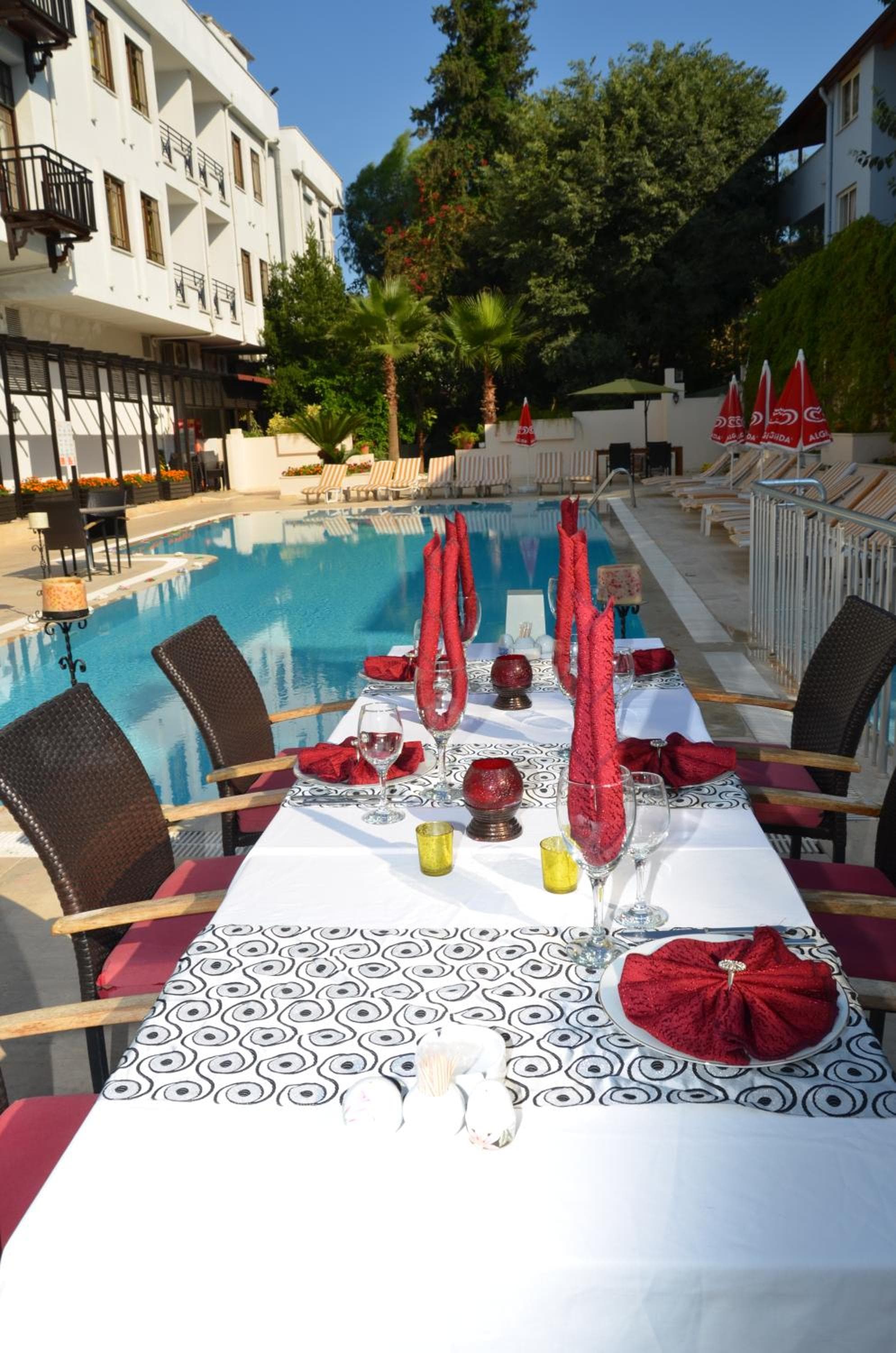 Melissa Moment Apart - Image 4