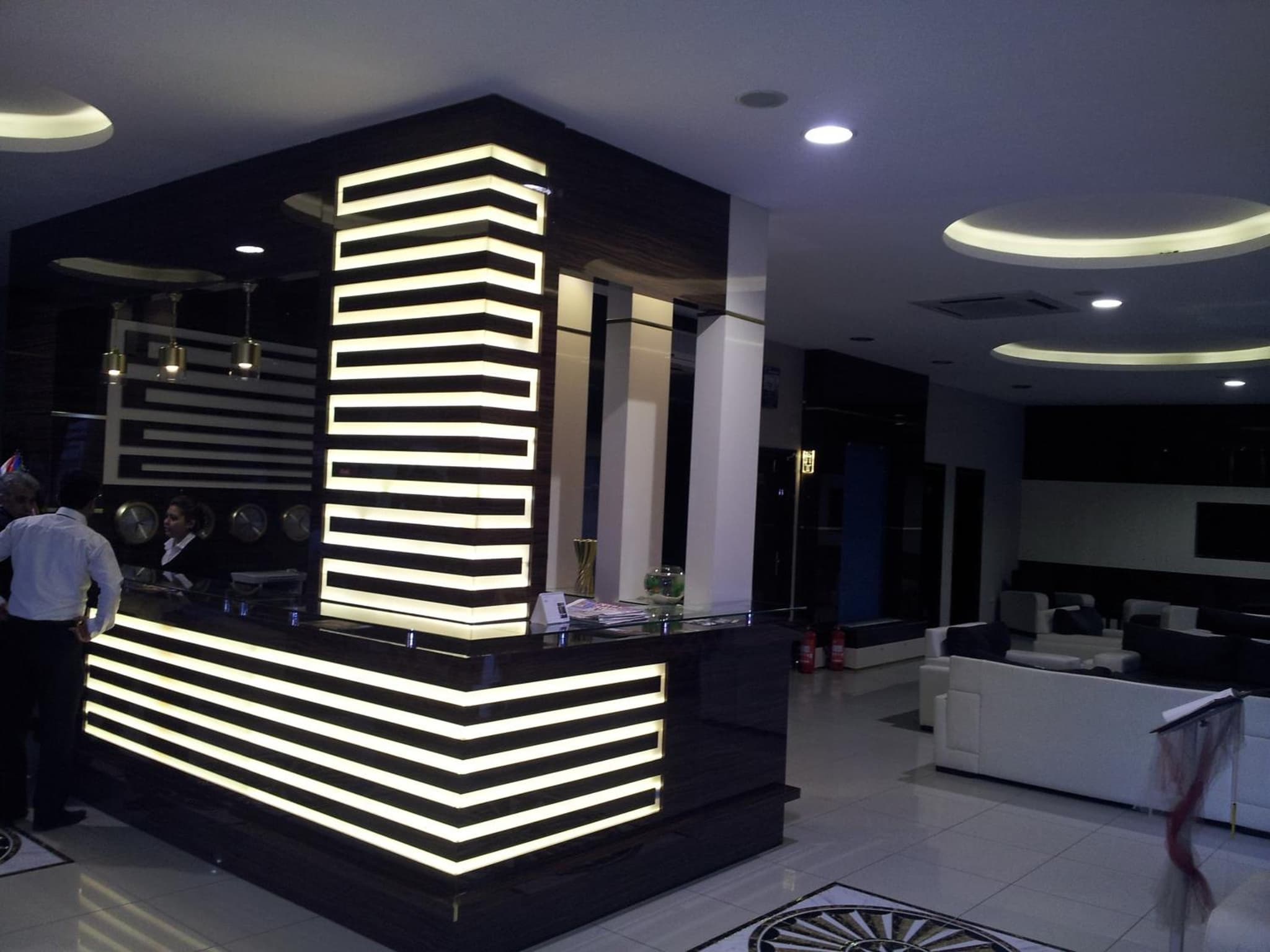 Kar Hotel - Image 4