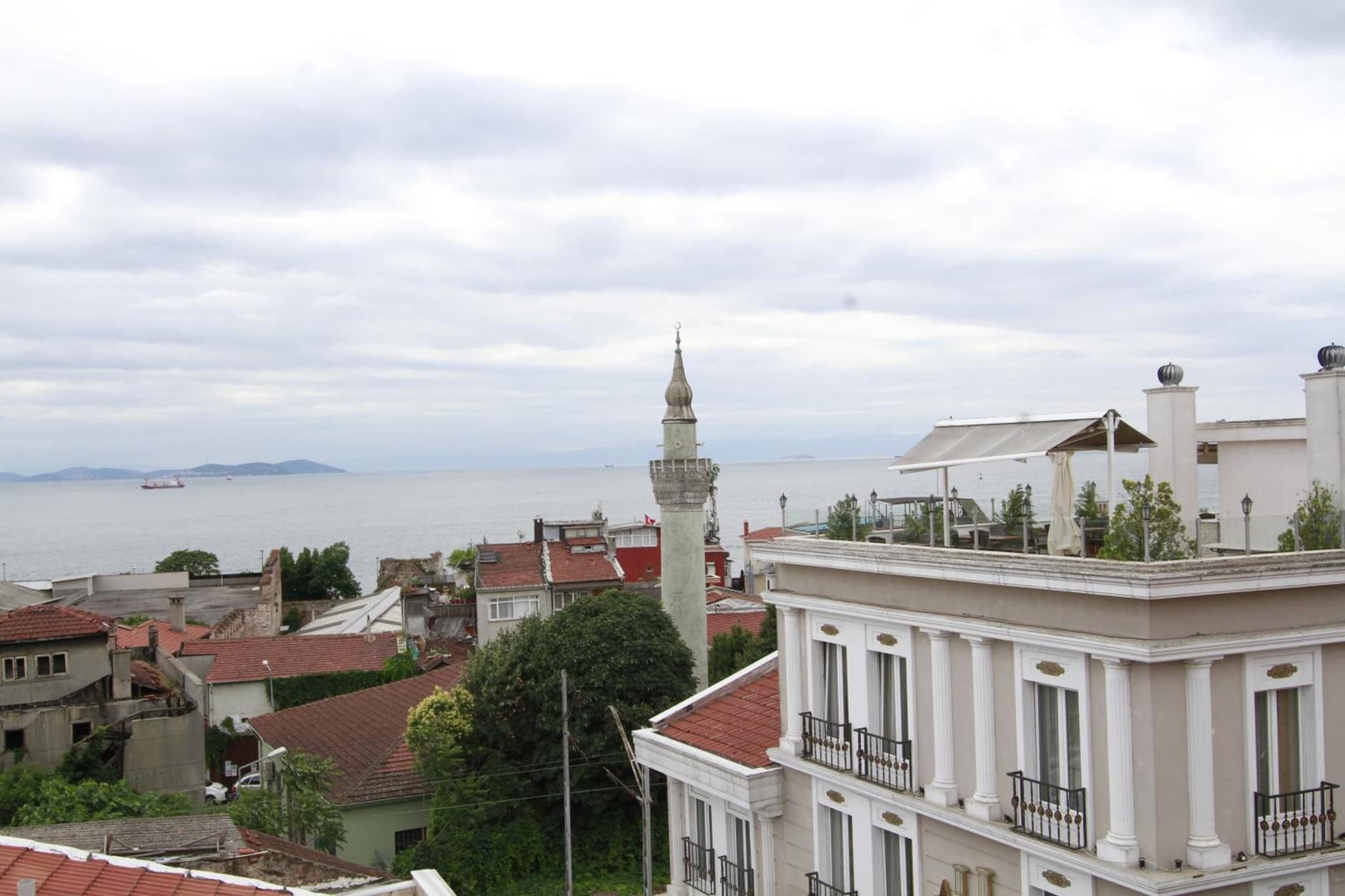 Agora Boutique Hotel & Bistro - Image 1