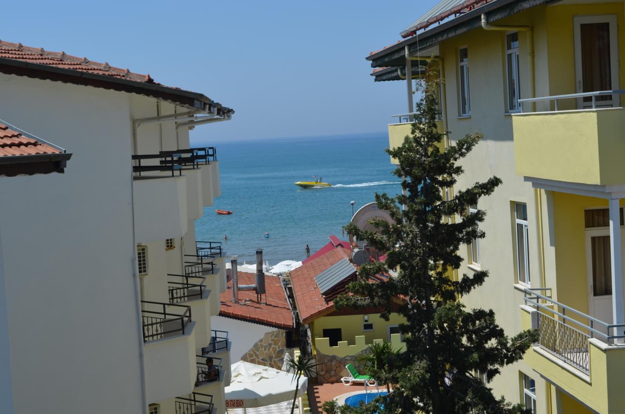 Delphin Apart Hotel - Image 1