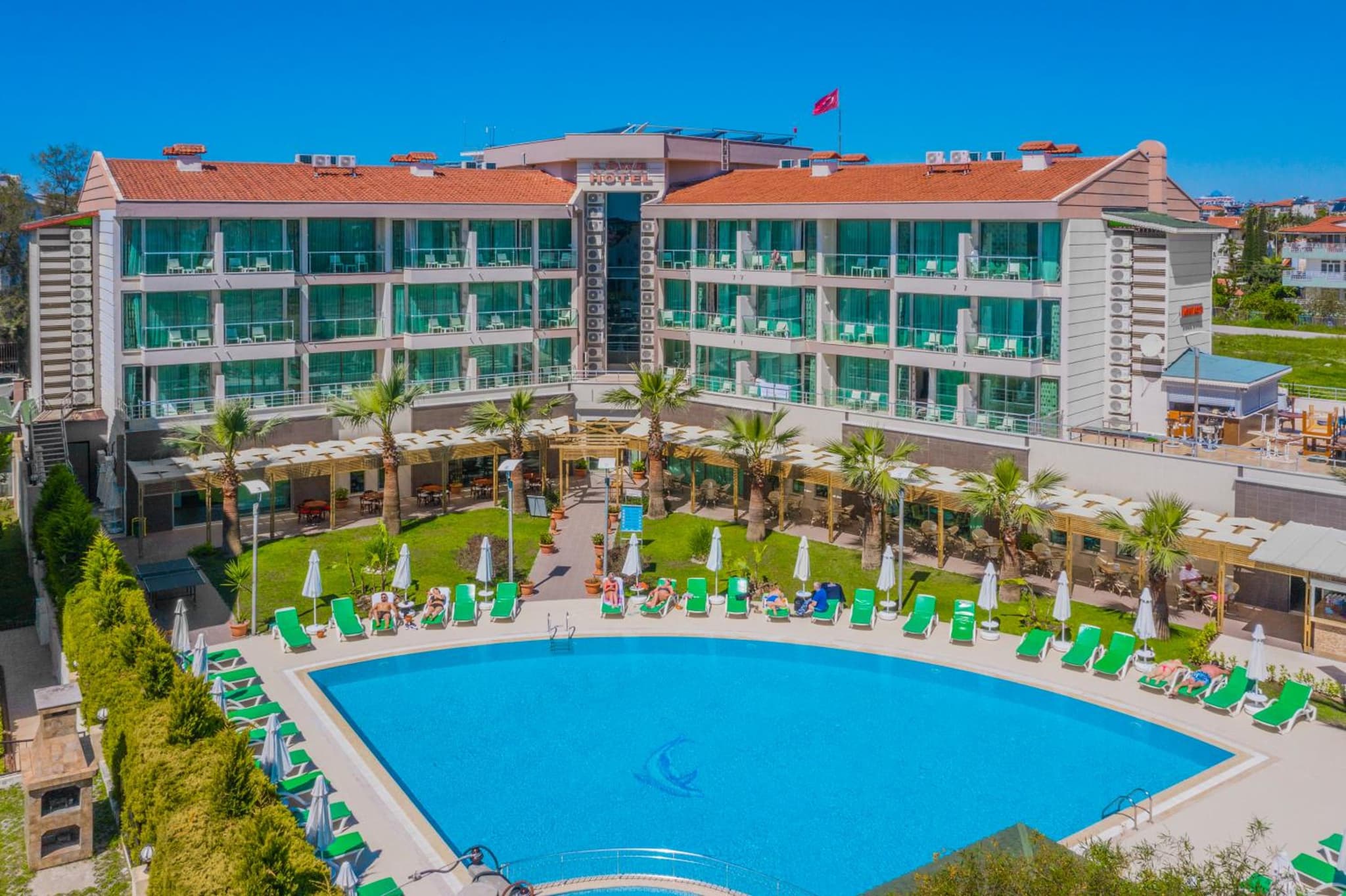 Side Löwe Hotel - Image 1