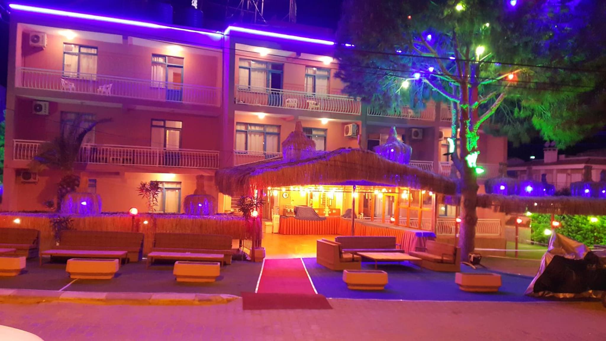 Grand Yayla Hotel - Image 1
