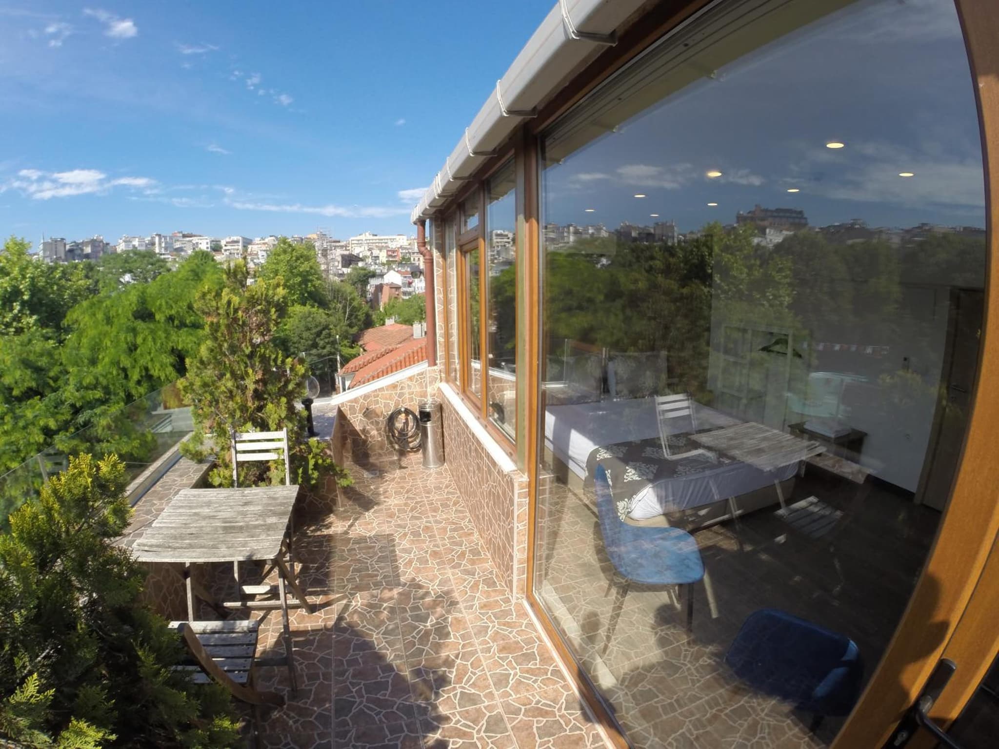 Meydan Süitler - Image 1