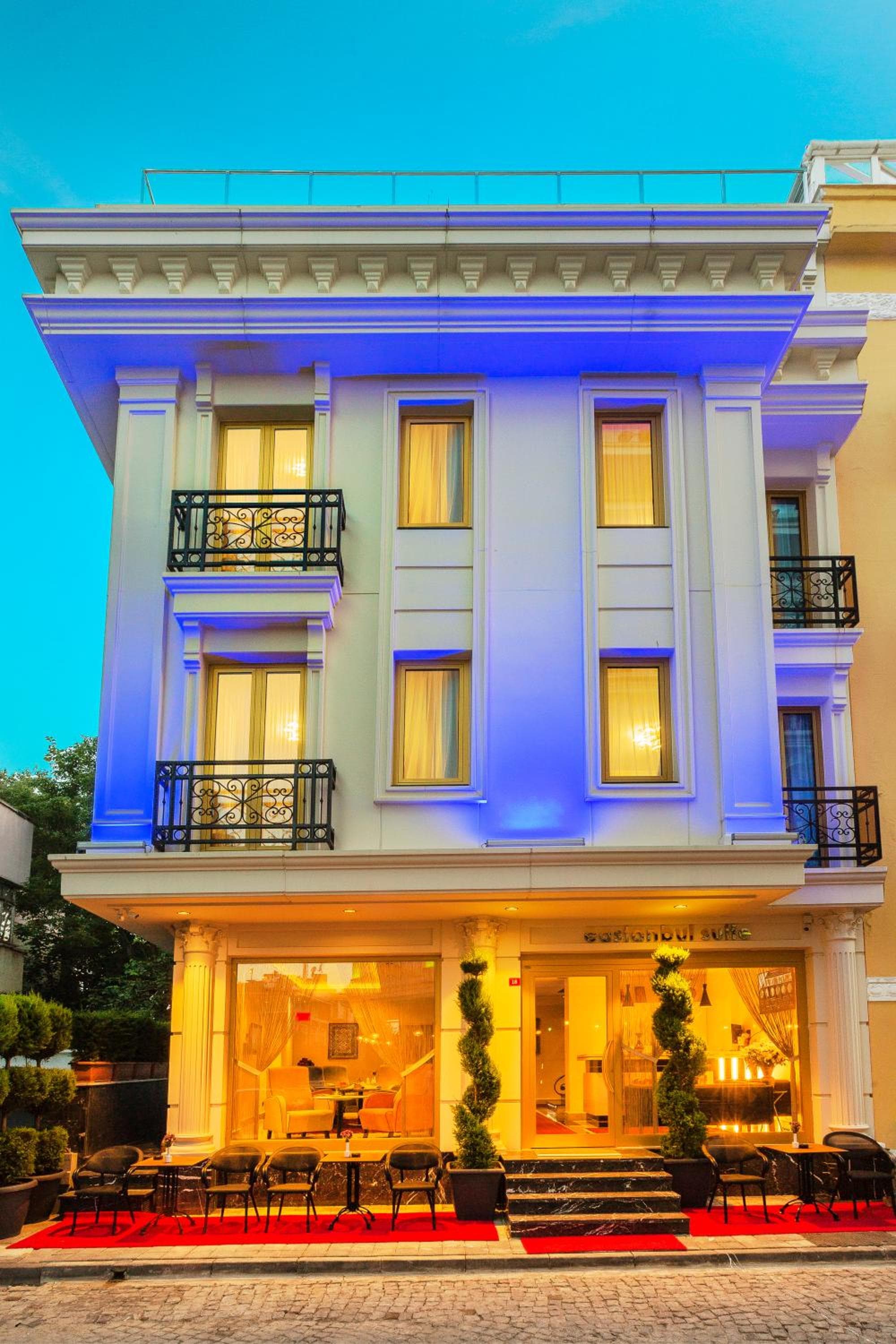 Eastanbul Suitleri - Image 1