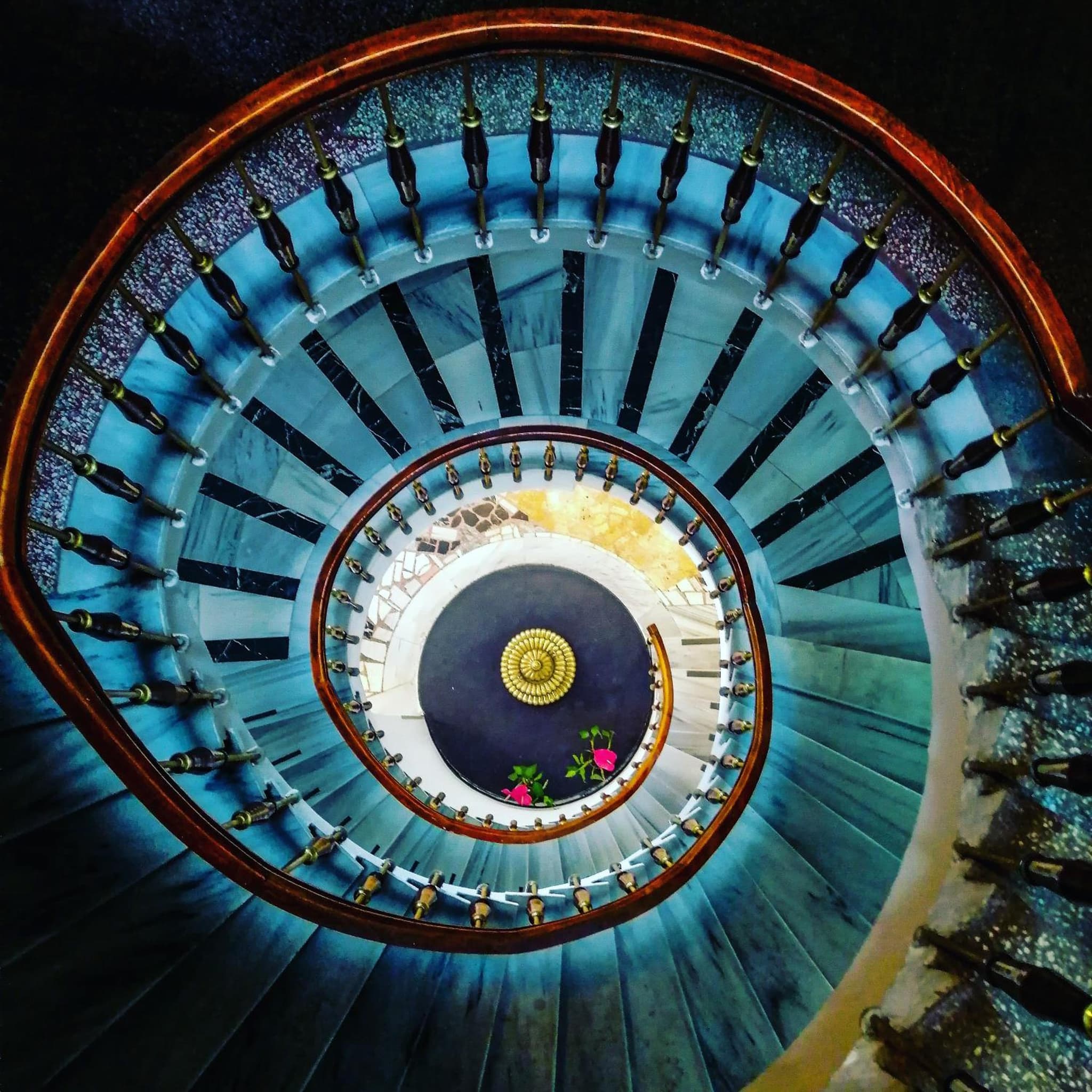 Cihan Palas - Image 4