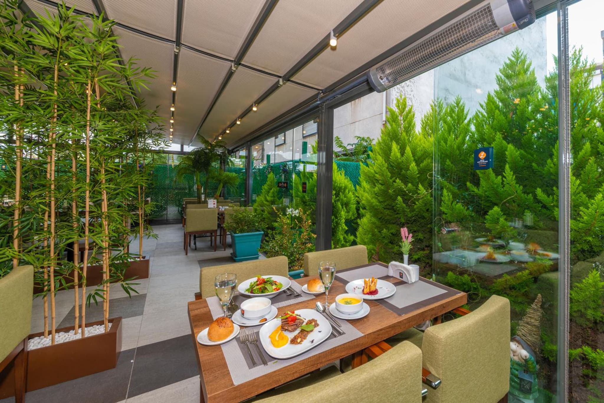 Land Park Otel - Image 2