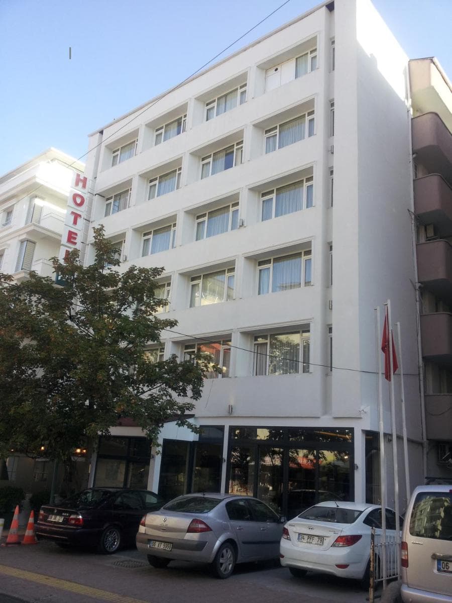 First Apart Hotel - Image 1