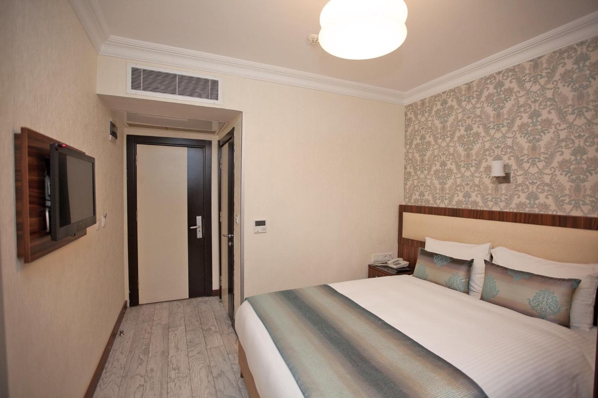 Hotel Bulvar Istanbul - Image 1