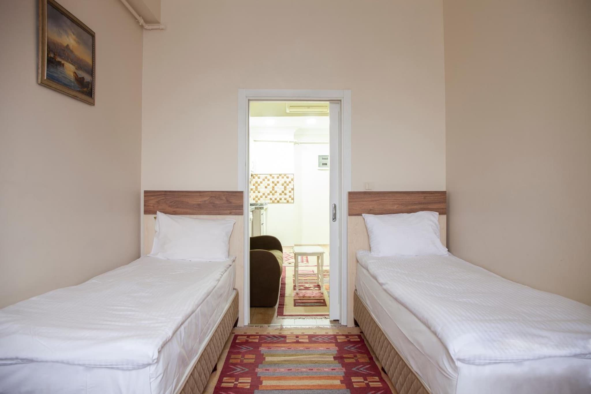 Sheriff Royal Suite - Image 1