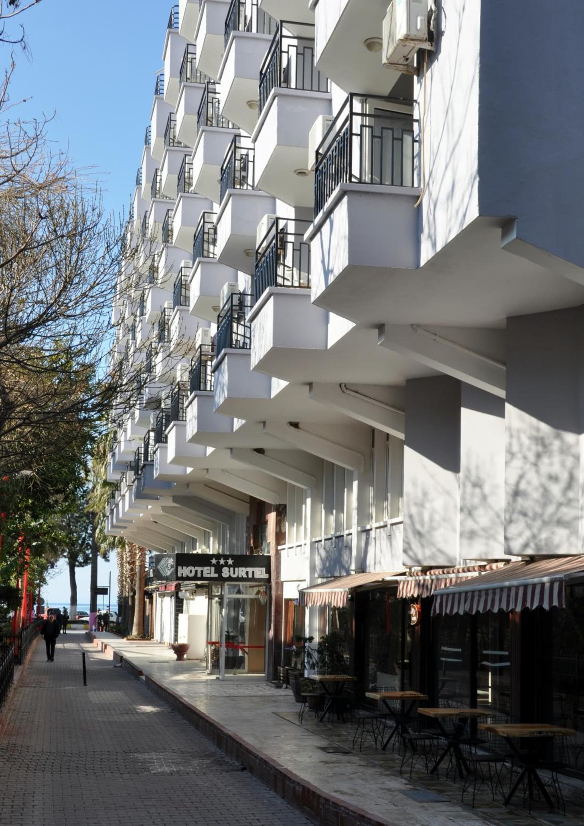 Surtel Hotel - Image 1