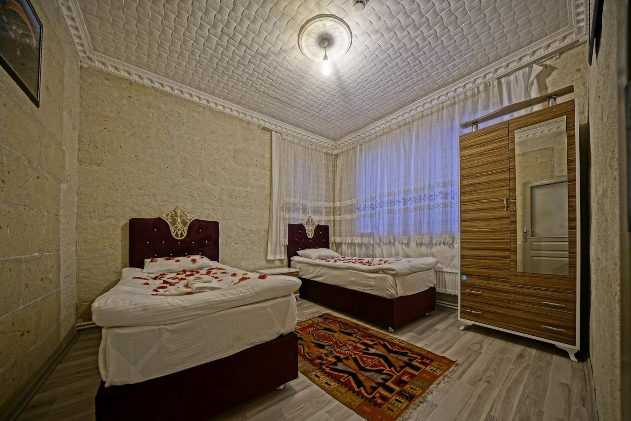 Epoch Stone House - Image 1