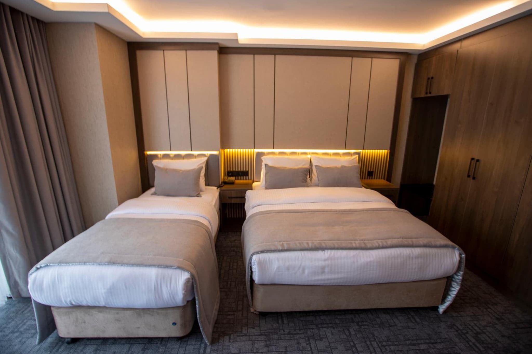 THE GREEN HOTEL - Image 4