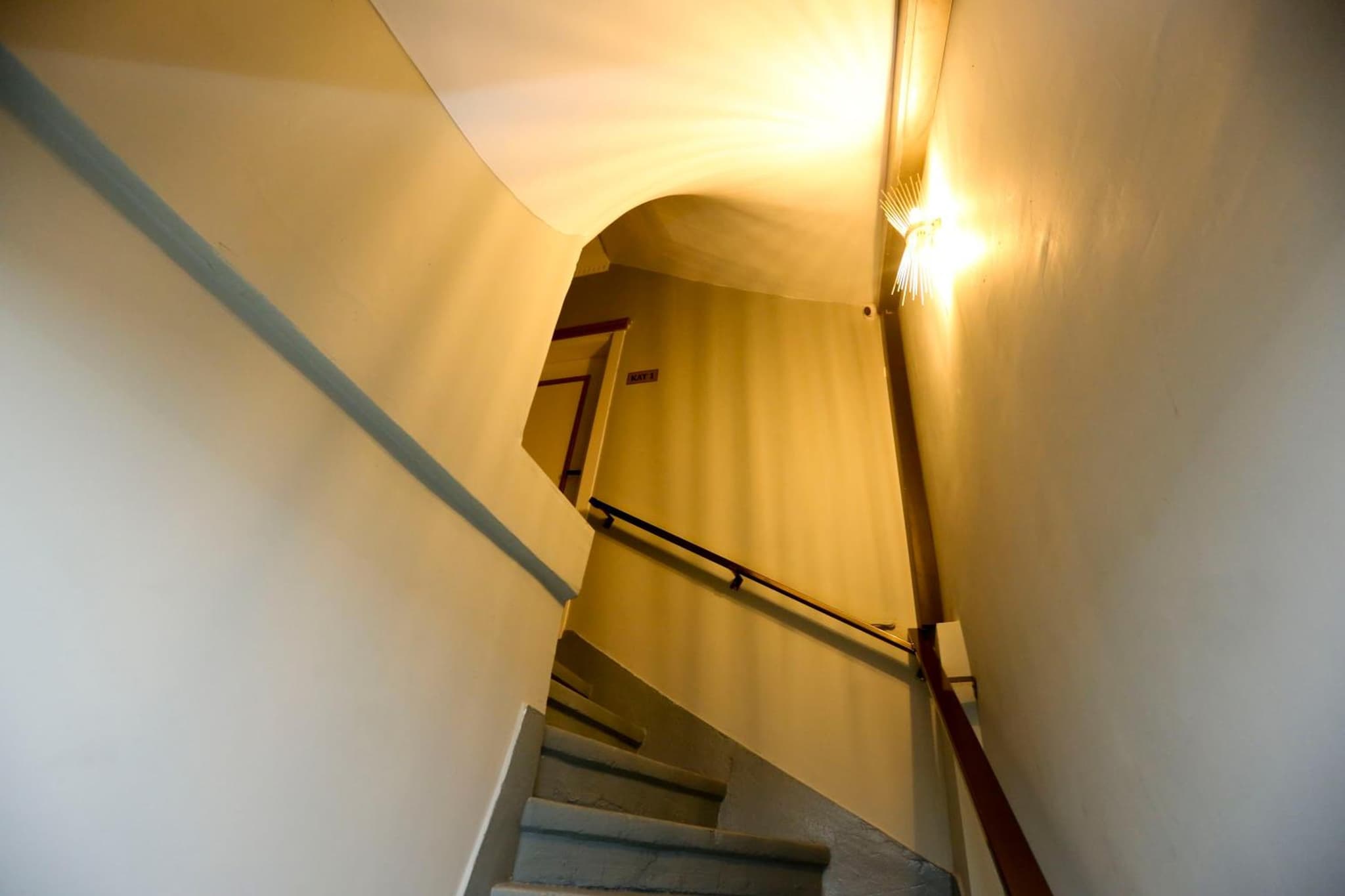 Grand Moon Hotel Suites - Image 4