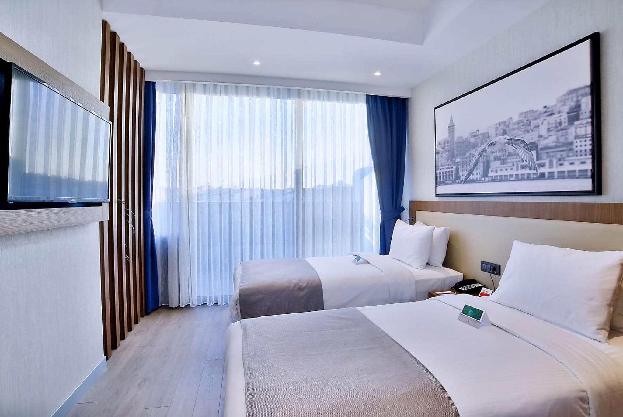Ramada by Wyndham İstanbul Eski Şehir - Image 4