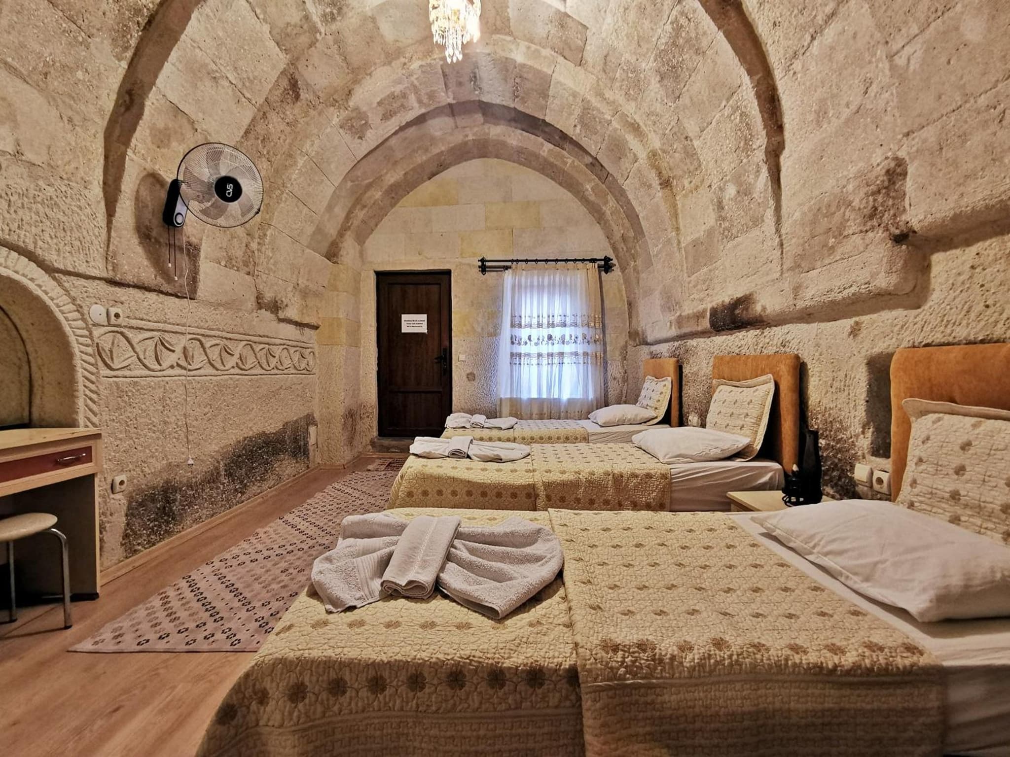 Falcon Cave Suites - Image 2