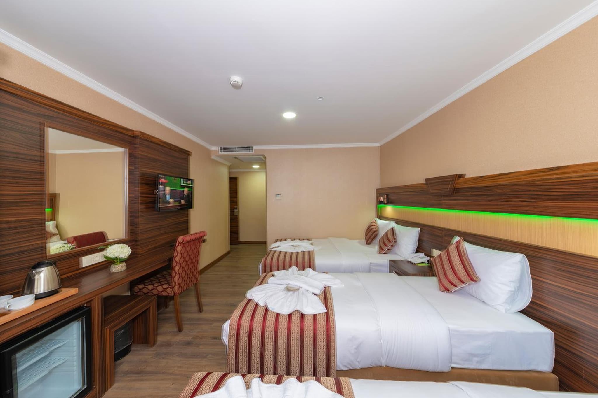 Vision Deluxe Otel - Image 1