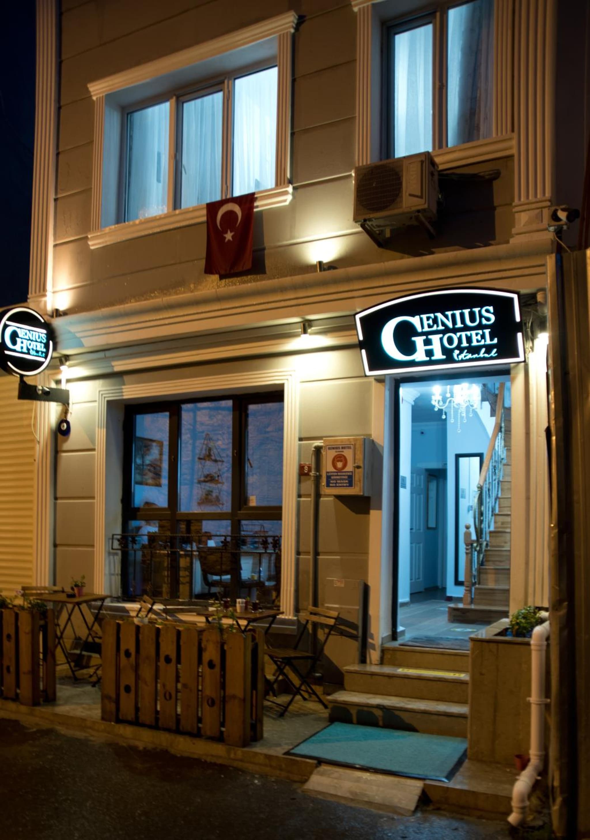 Genius Otel İstanbul - Image 1