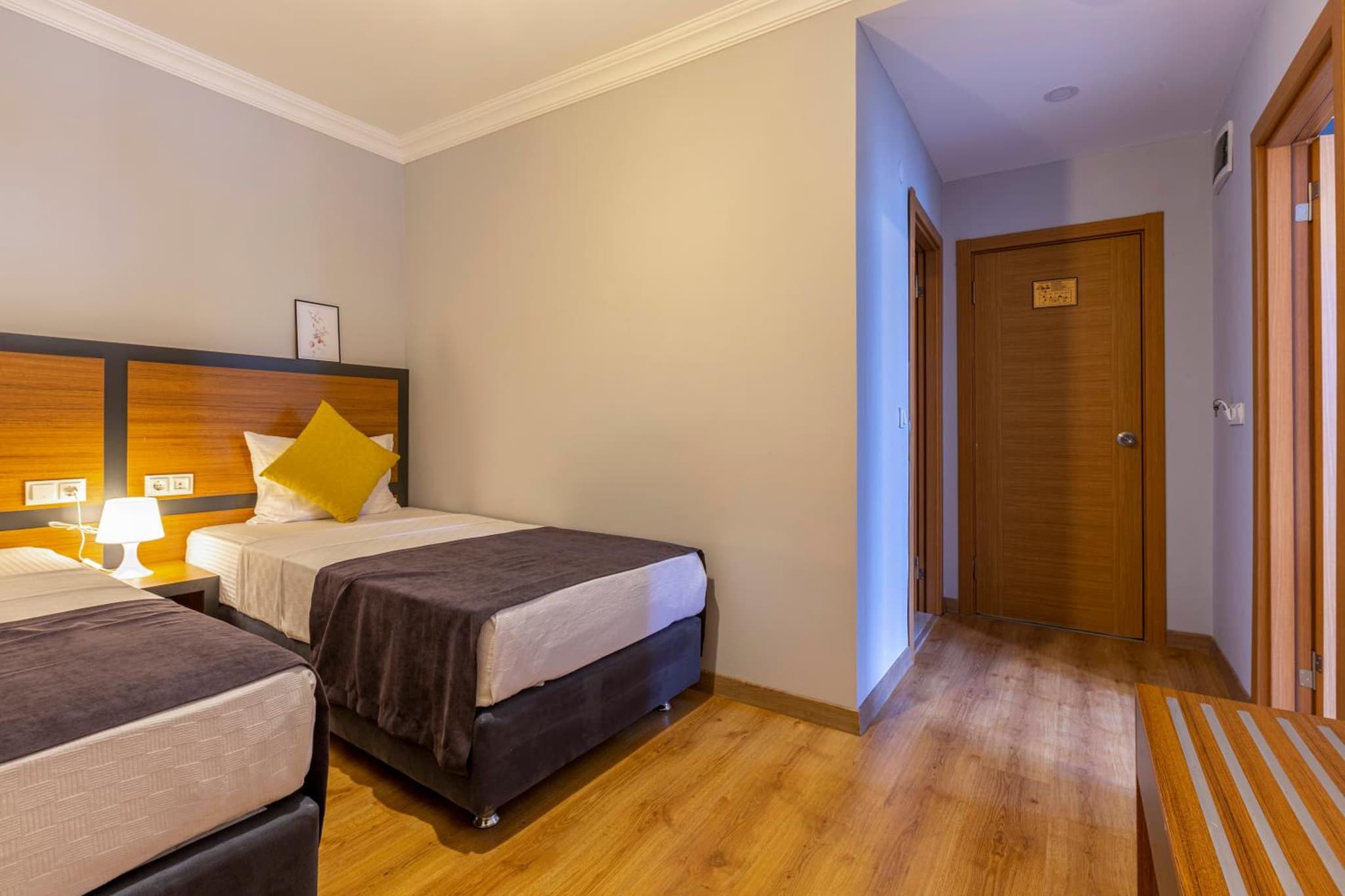 Antalya Business Otel - Image 1