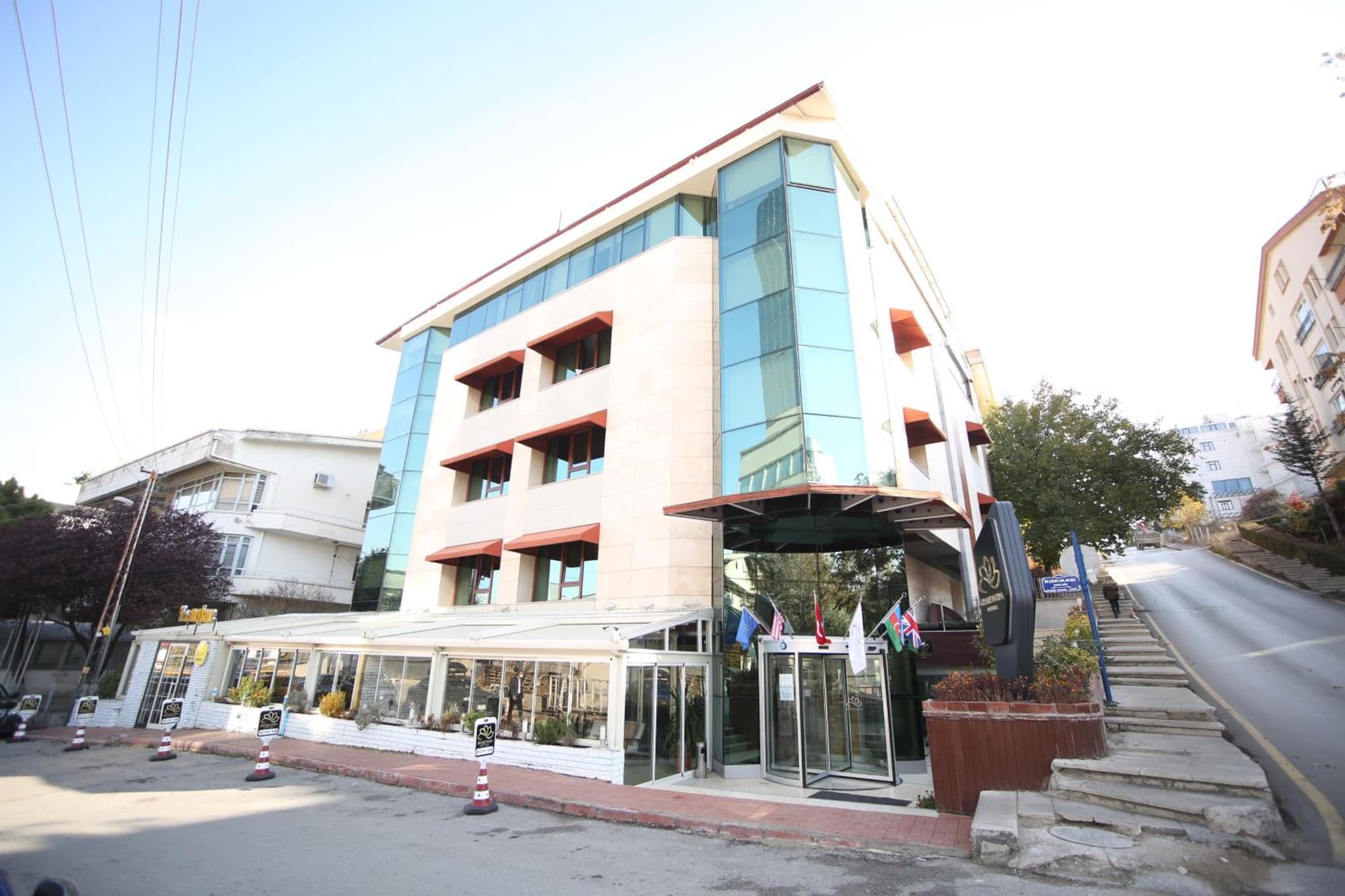 Grand Nora Otel - Image 1