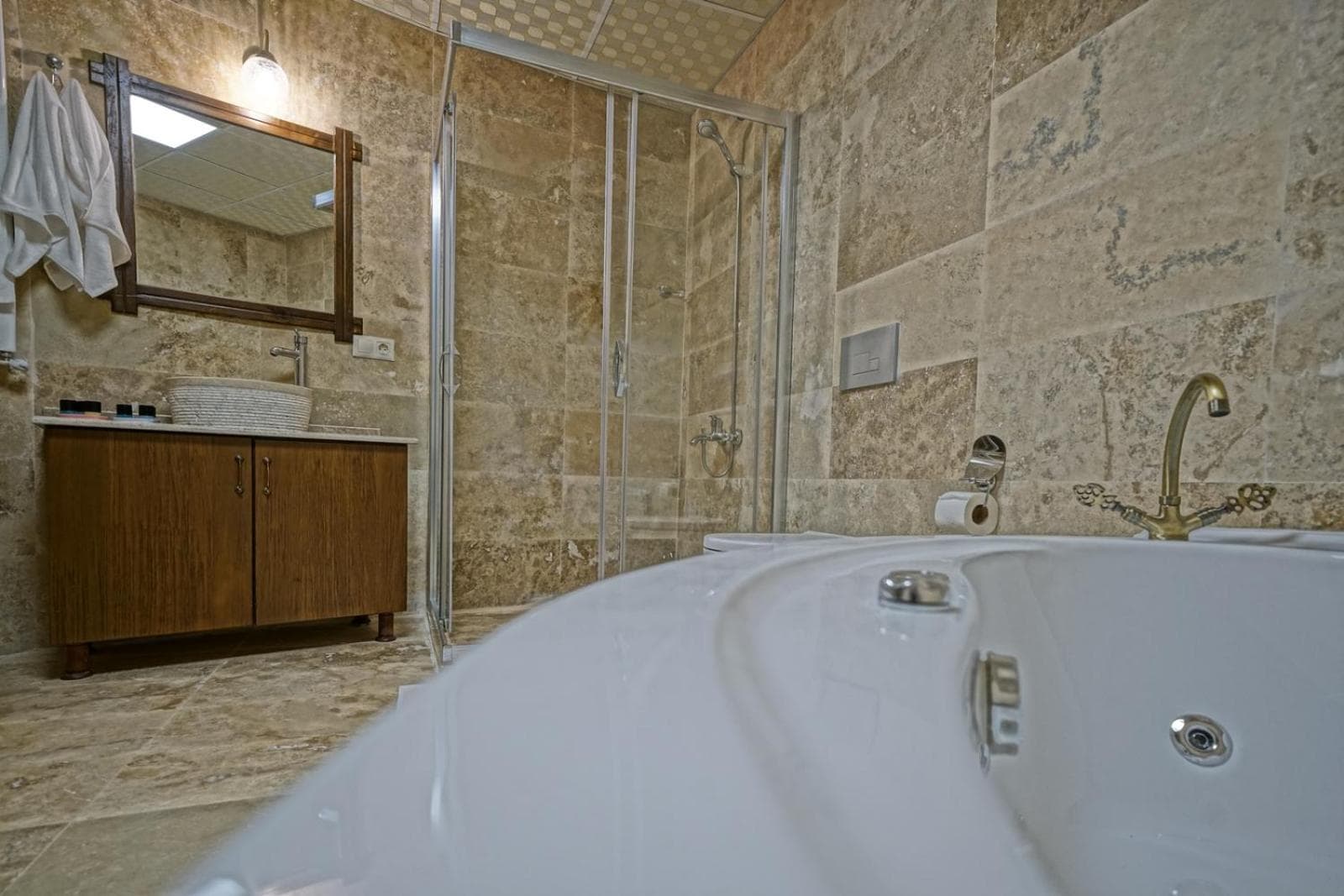 Balloon Cave Hotel - Image 3