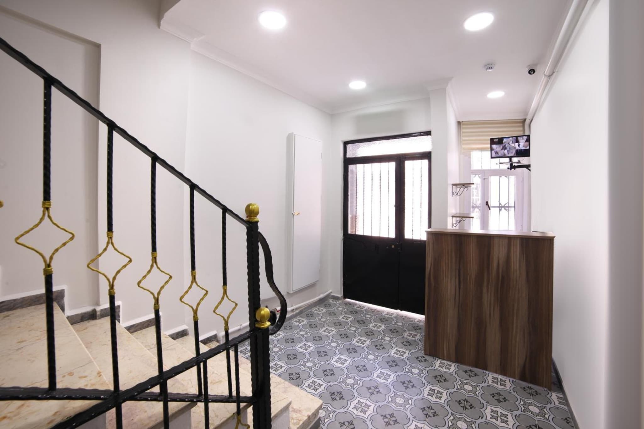 SEVEN ROSES APART OTEL - Image 4