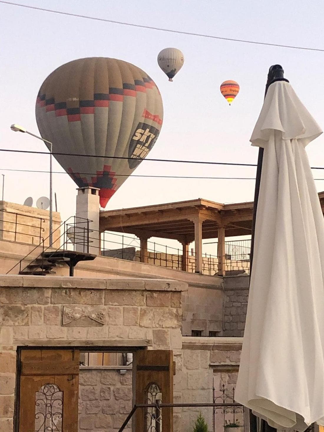 Mosaic Cave Hotel - Image 1