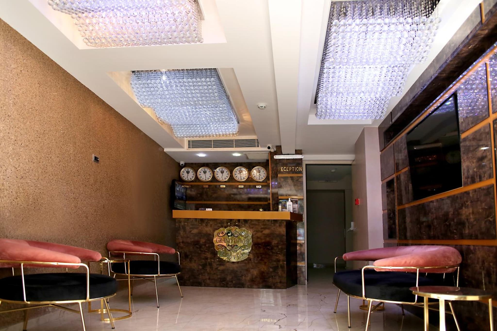 The Grand Tower Otel - Image 3