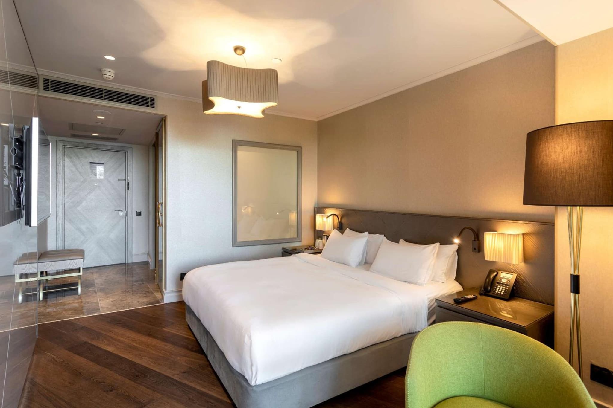 Radisson Blu Otel İstanbul Ottomare - Image 4