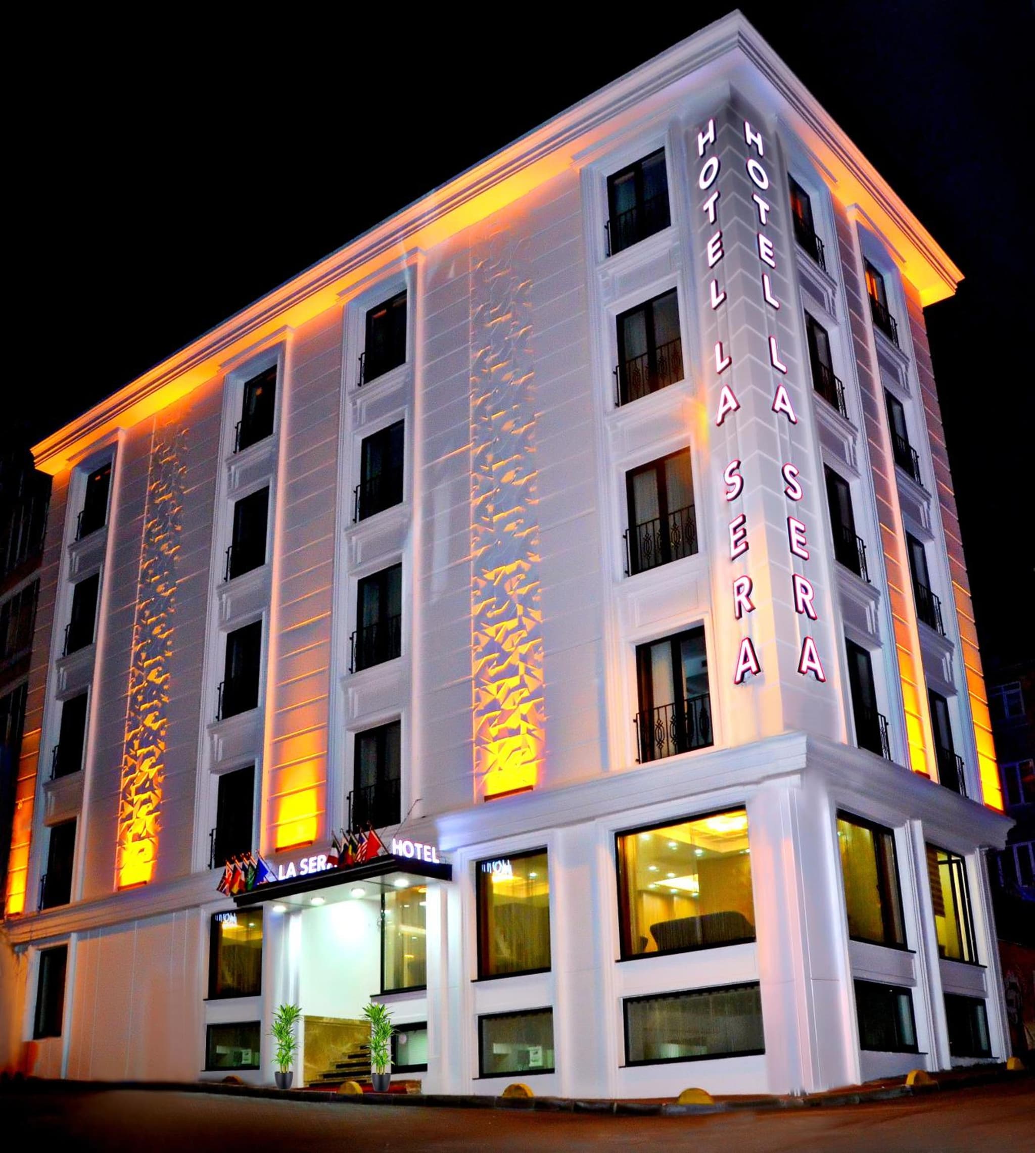 La SERA Otel - Image 1