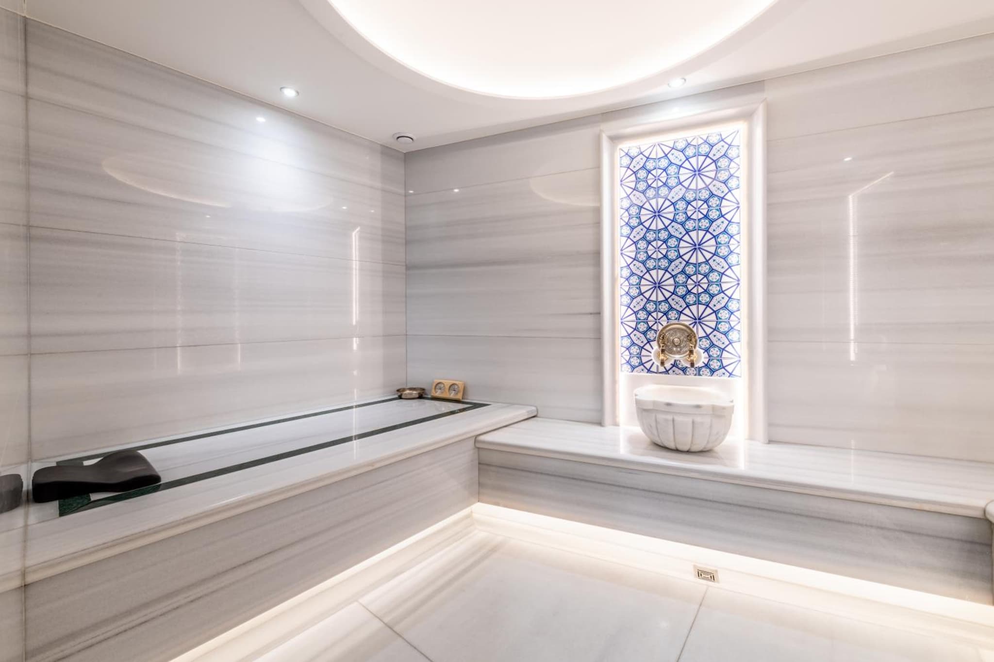 Aprilis Deluxe Otel - Image 2