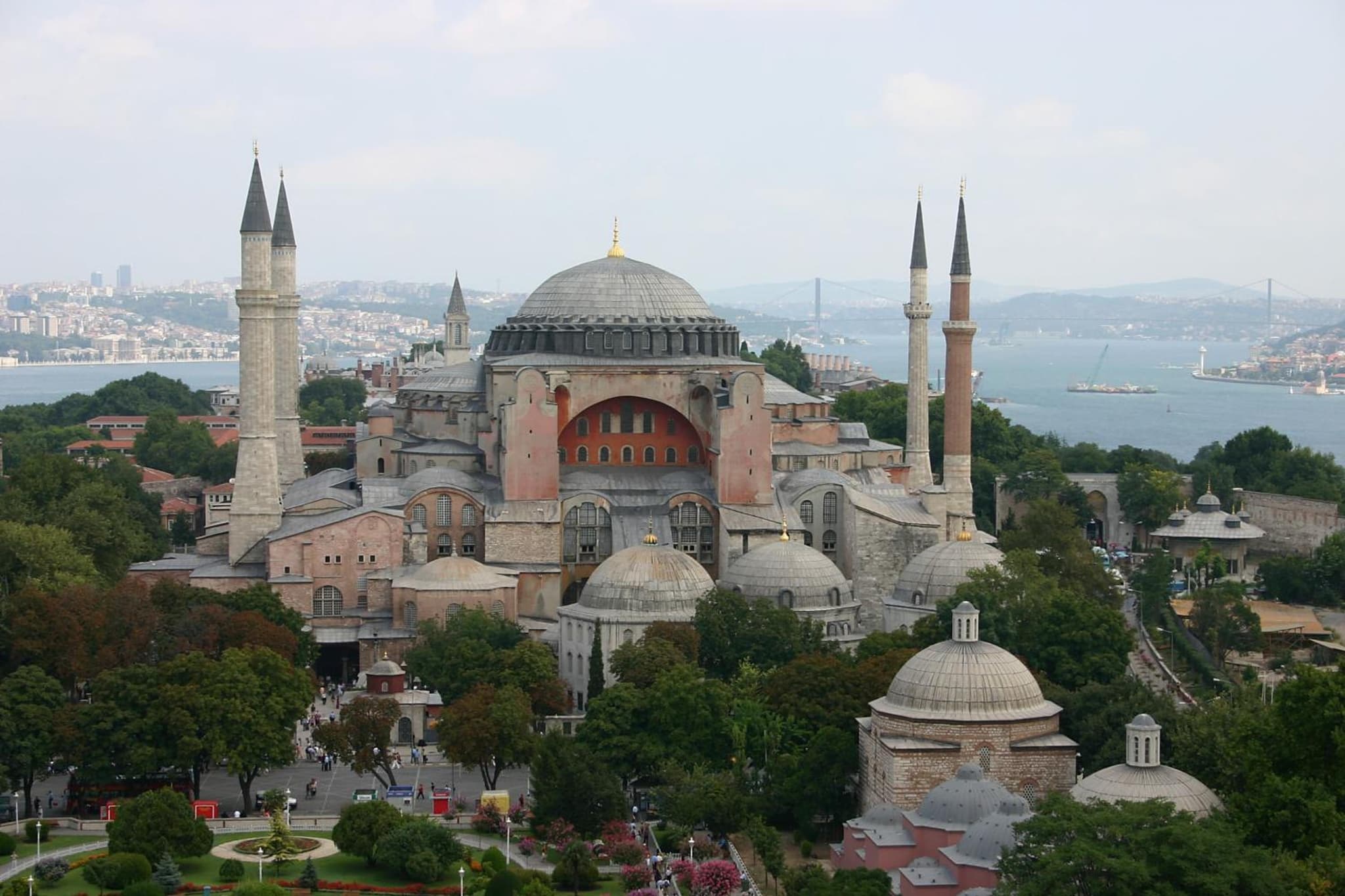 Modern Sultan Hotel - Image 2