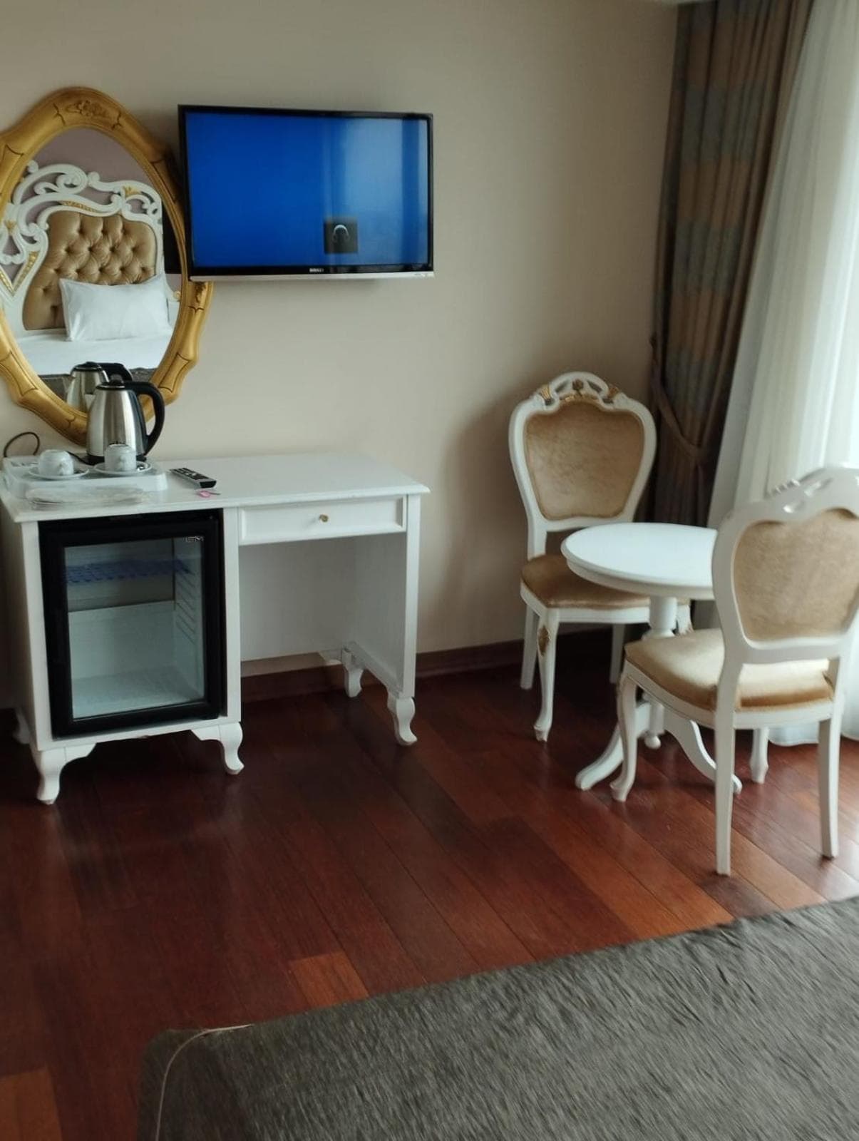 Gulhane Garden Hotel - Image 1