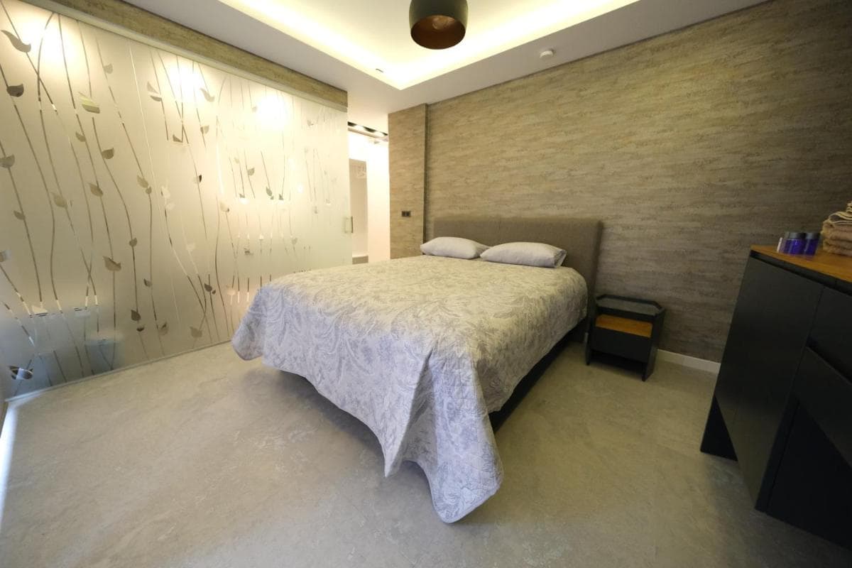 Sky Garden Suites - Image 4