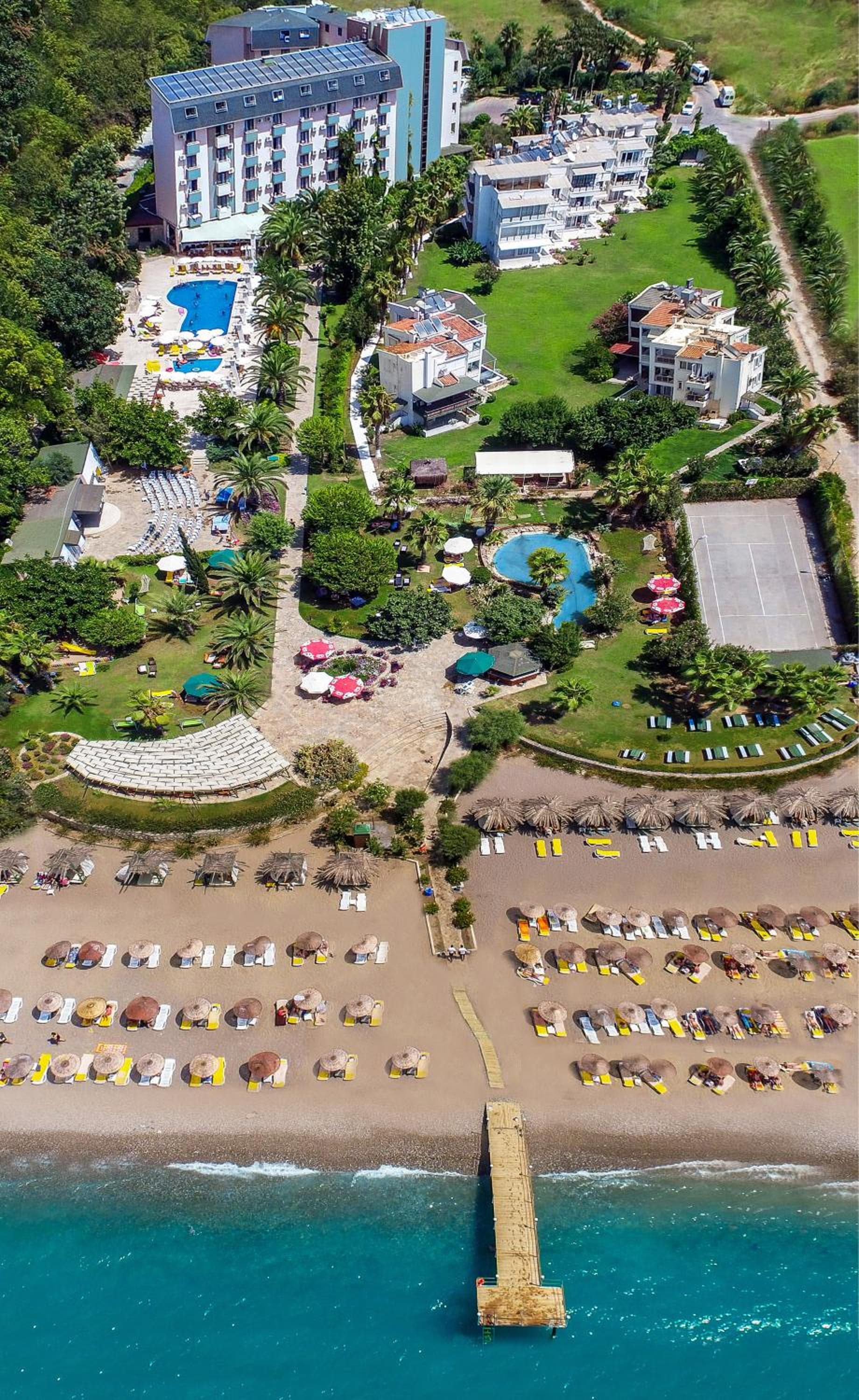 CLUB AQUA PLAZA - Image 1