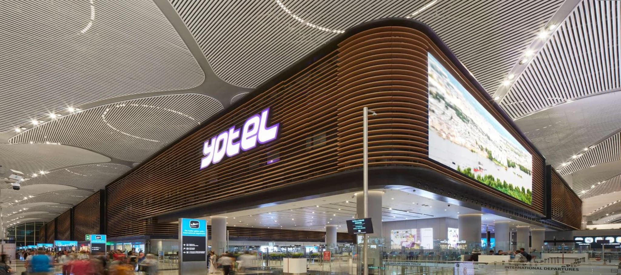 YOTEL İstanbul Havalimanı, Şehir Girişi - Image 1