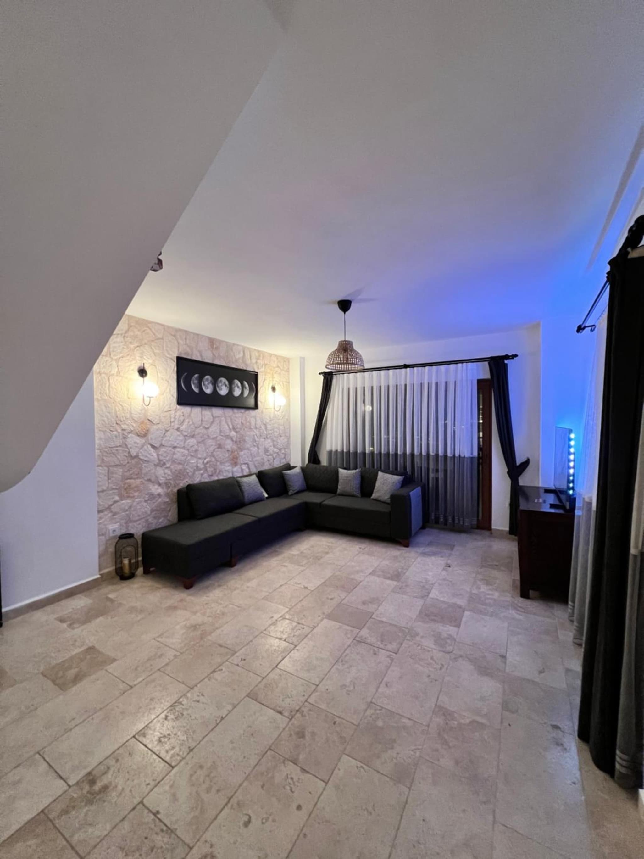 Viola Apart - Kalkan - Image 1