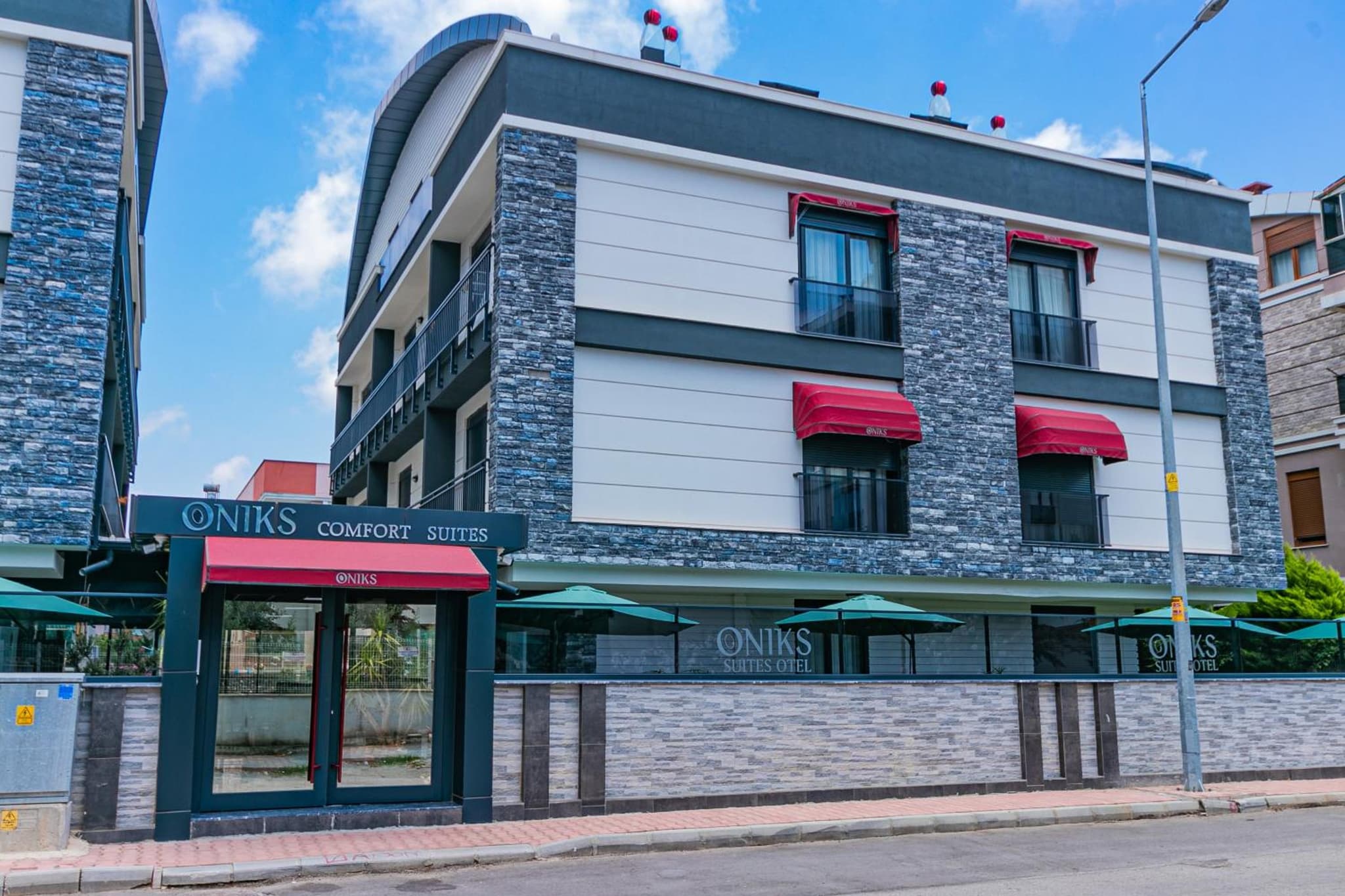 Oniks Comfort Suites - Image 1