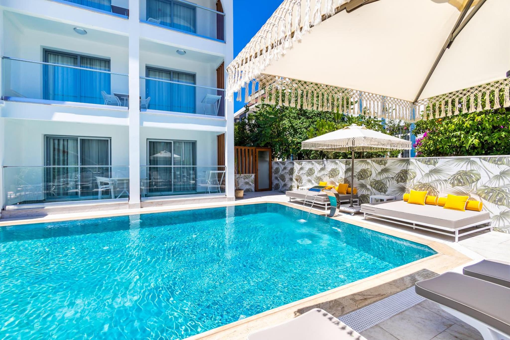 Princess Kinli Suites Hotel - Image 4