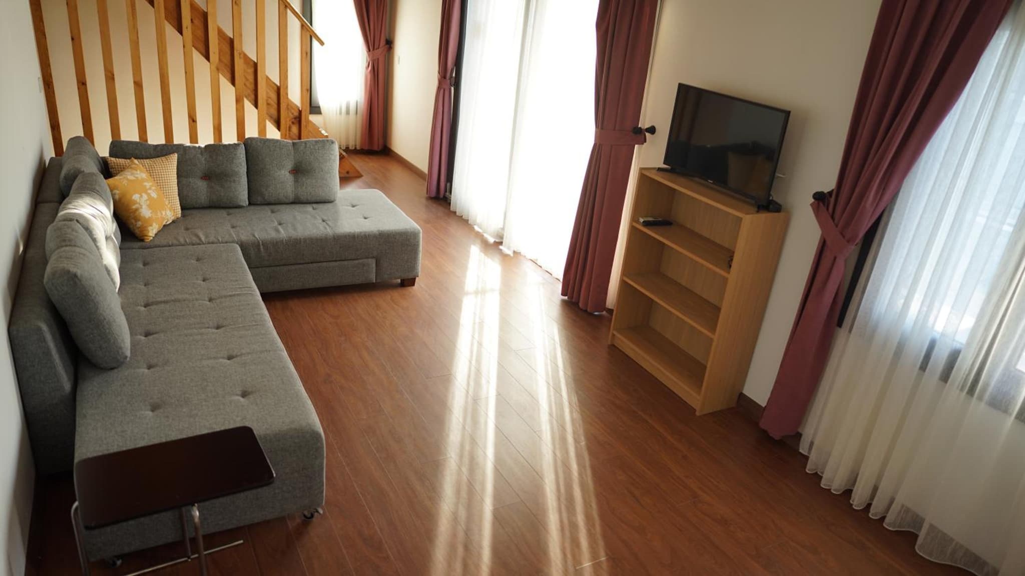 Karyada Hotel - Image 2