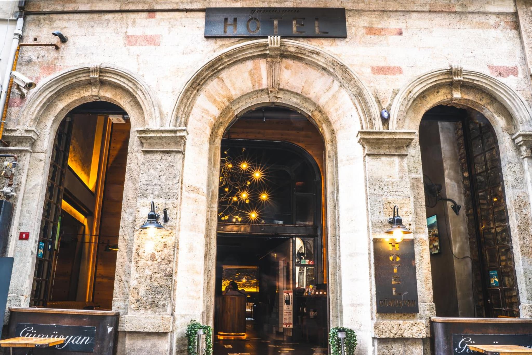 West Pera Otel - Image 1