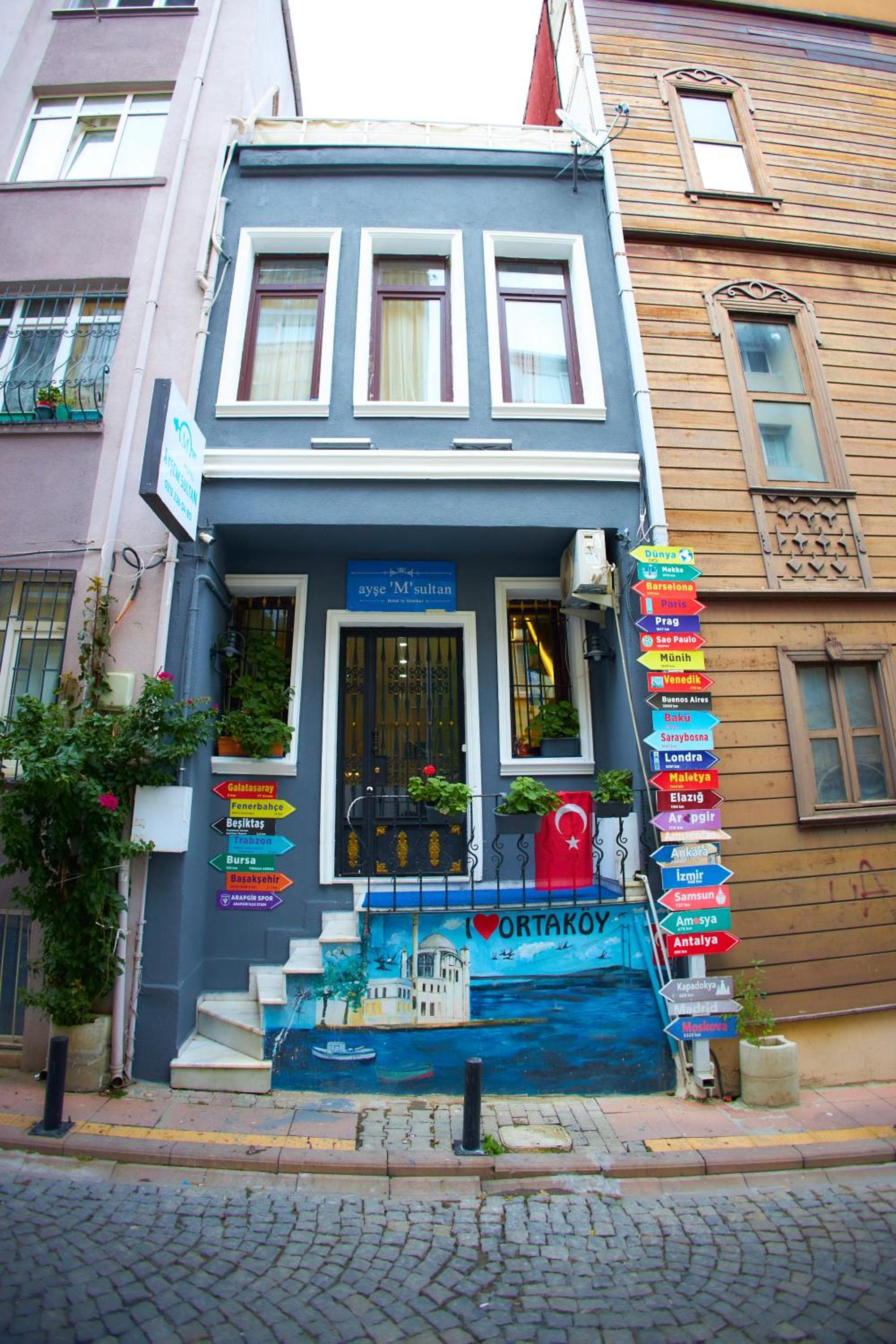 Ortaköy Aysem Sultan Otel - Image 1