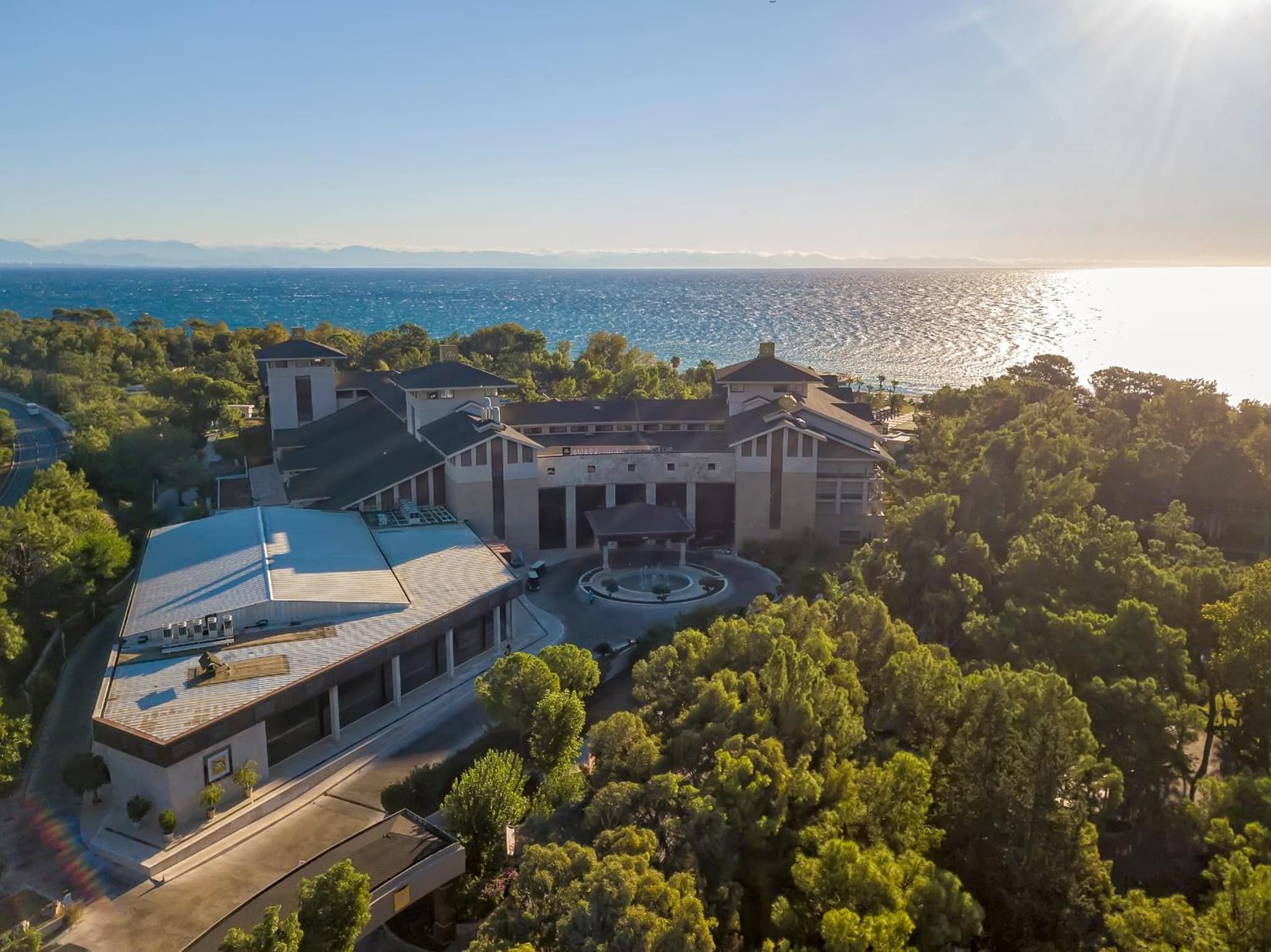 Amara Luxury Resort & Villas - Image 3