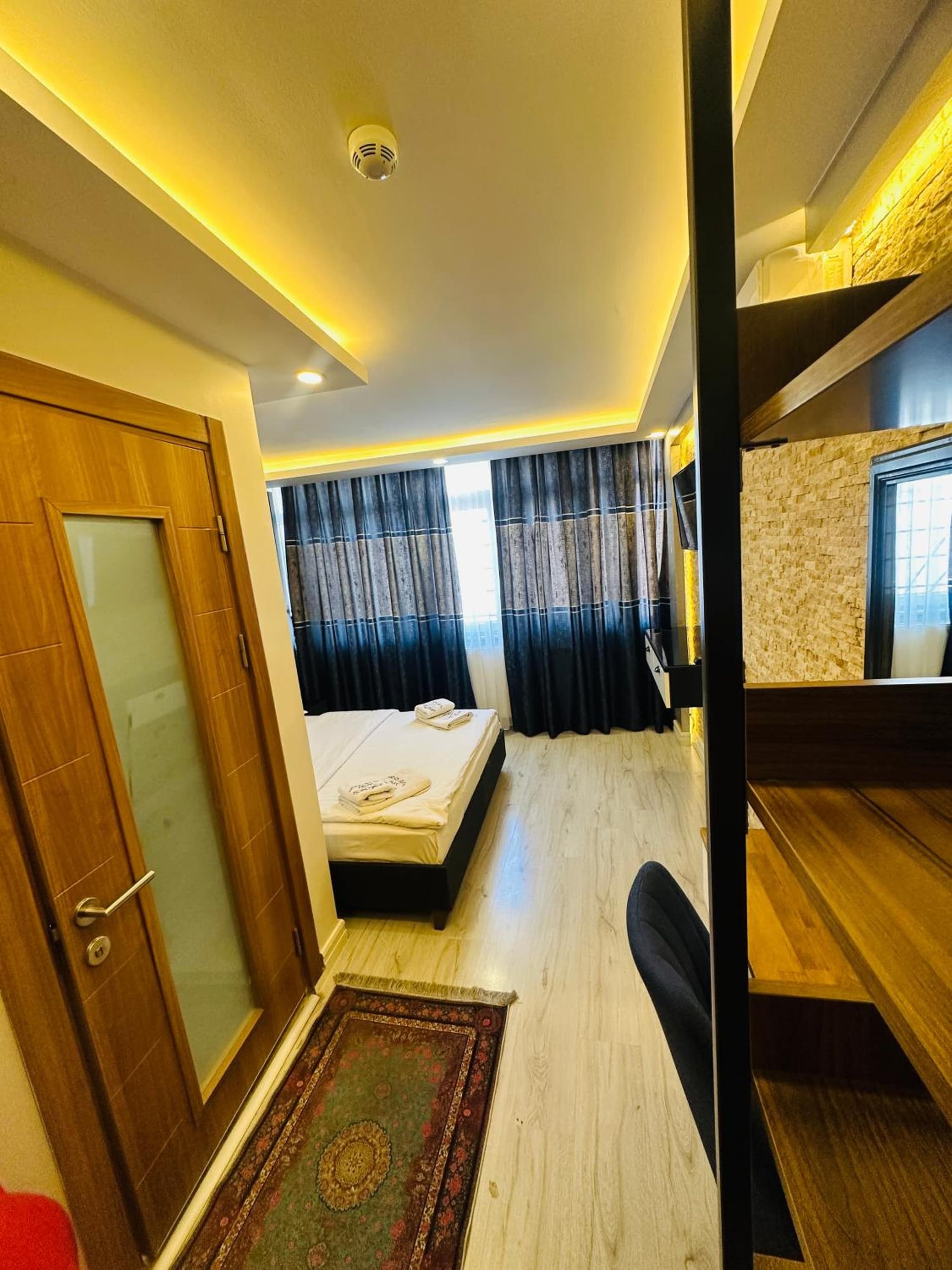 Sirkeci Quietness Hotel - Image 1