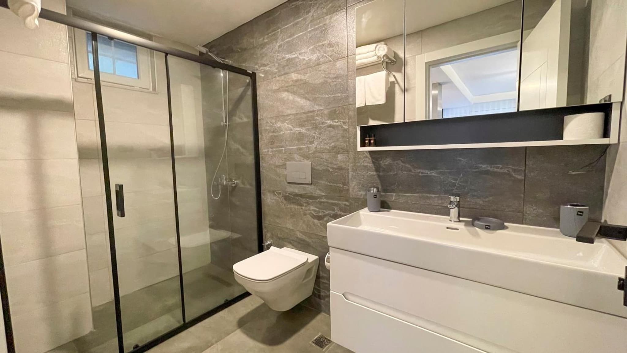 A old town - Image 4