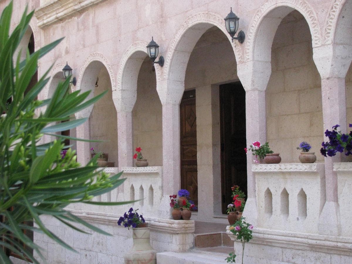 Nature Park Cave Hotel - Image 1