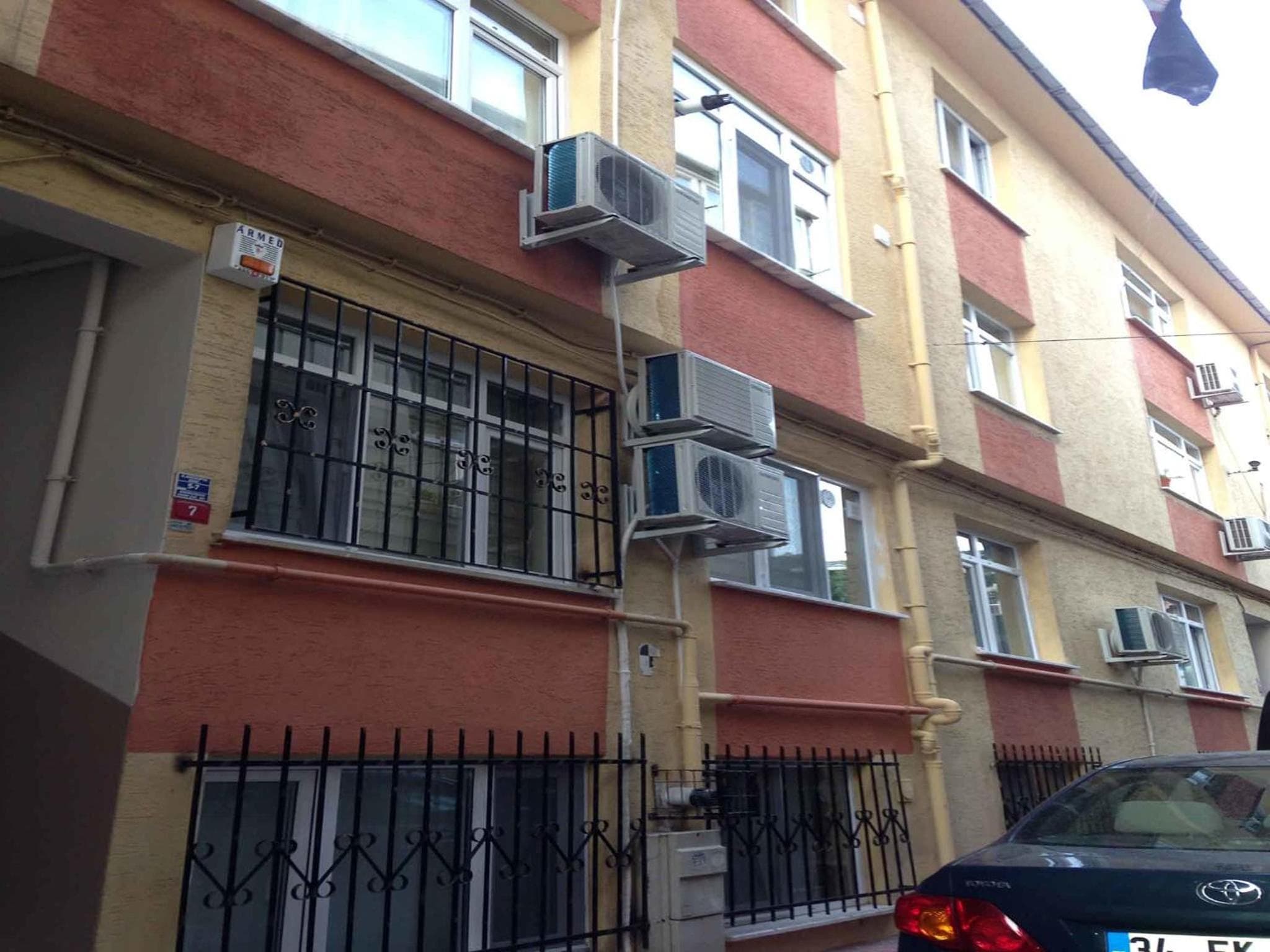 Yilmaz Apart - Image 1