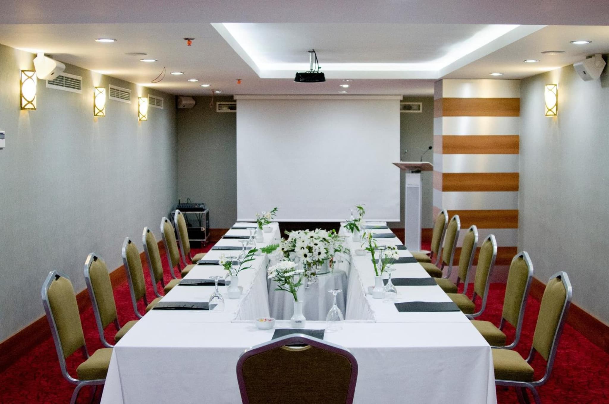 Notte Otel - Image 3